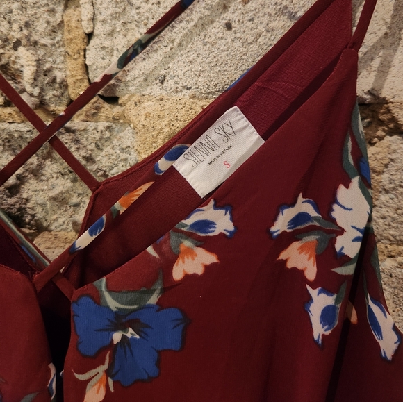 Summer maxi dress. Burgendy with floral print. Cross over detail in front. Sz S. - Picture 2 of 3